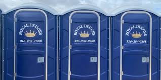 Professional Portable Potty Rental in Country Clu, FL